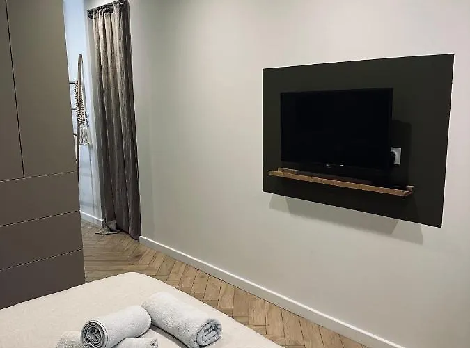 Les Hortensias Indépendante Avec Sdb Et Toilettes Privées Dans Maison En Forêt Proche Du Golf Et De La Entree Indépendante Avec Acces Privé Séjour chez l'habitant